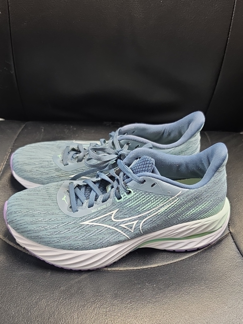 Mizuno Women's Running Shoes in Teal Mint
